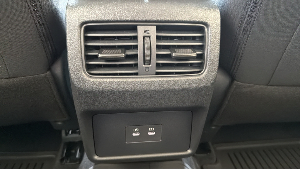 New 2026 Nissan Rogue SV w/ Cold Weather Package AWD/4WD image 18