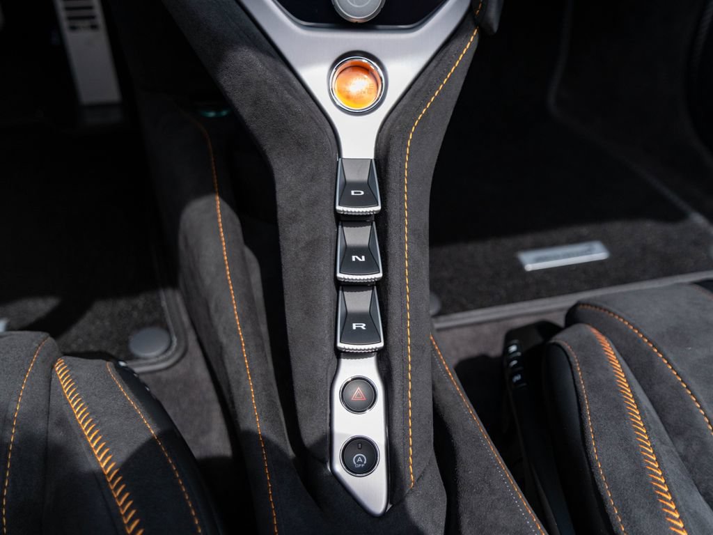 New 2026 McLaren 750S Spider RWD image 19