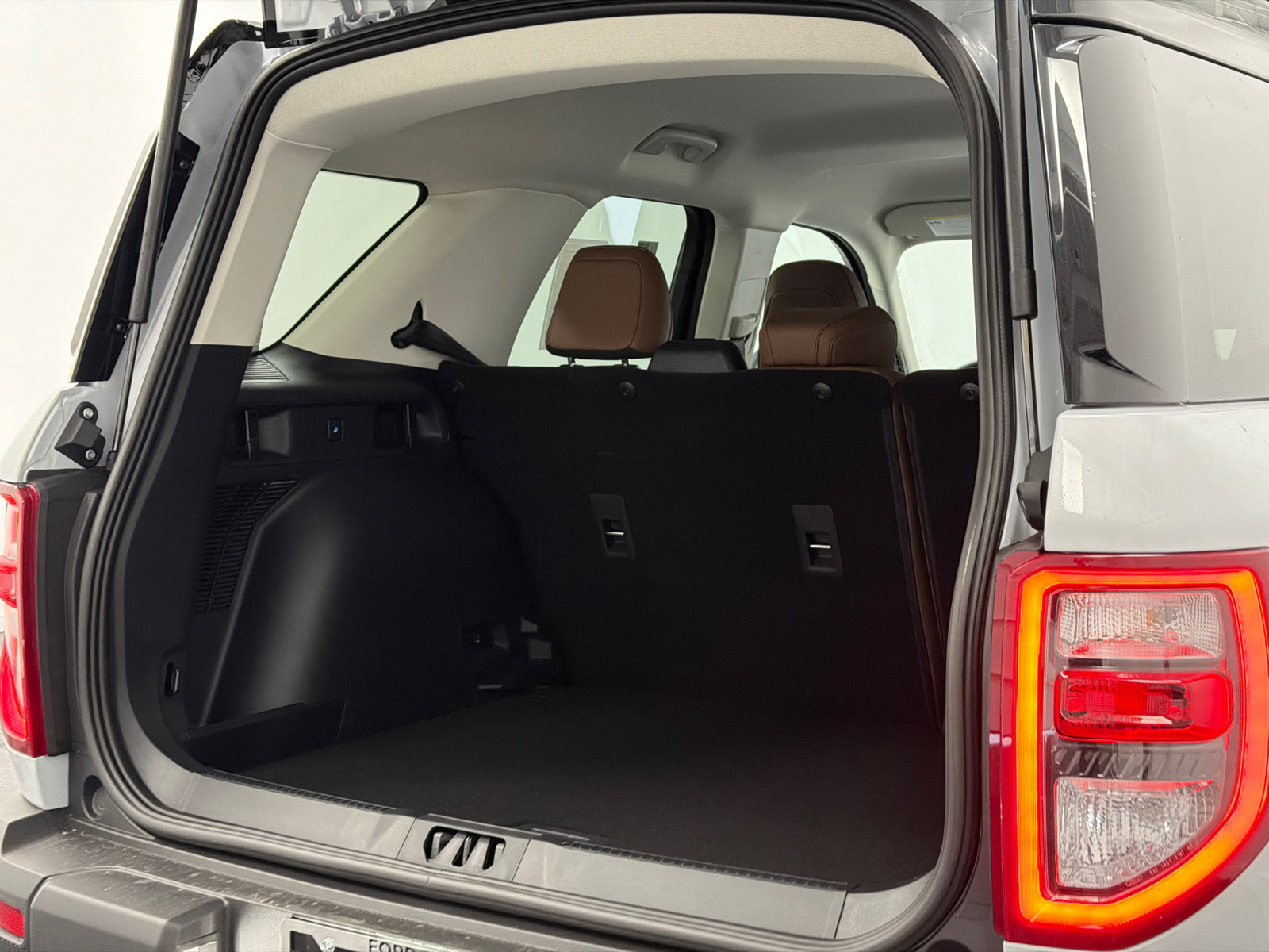 New 2026 Ford Bronco Sport Outer Banks w/ Outer Banks Tech Package+ AWD/4WD image 9