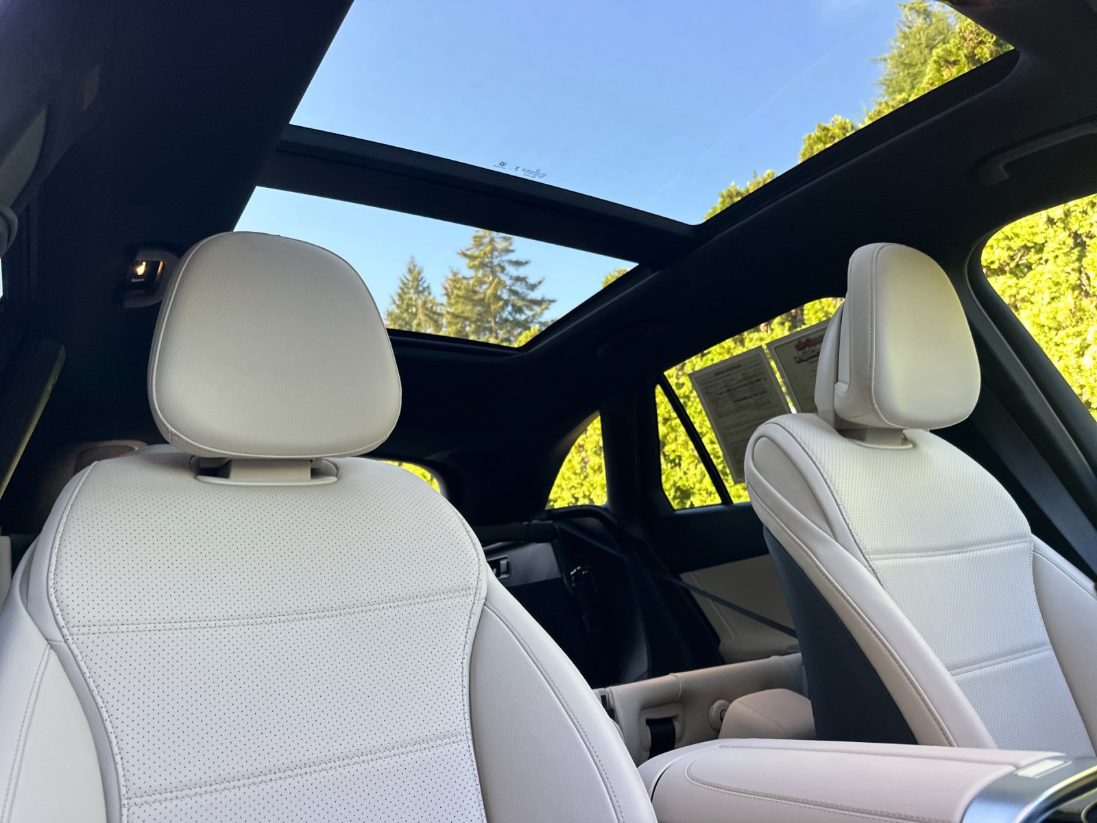 Certified 2026 Mercedes-Benz GLC 300 4MATIC image 17
