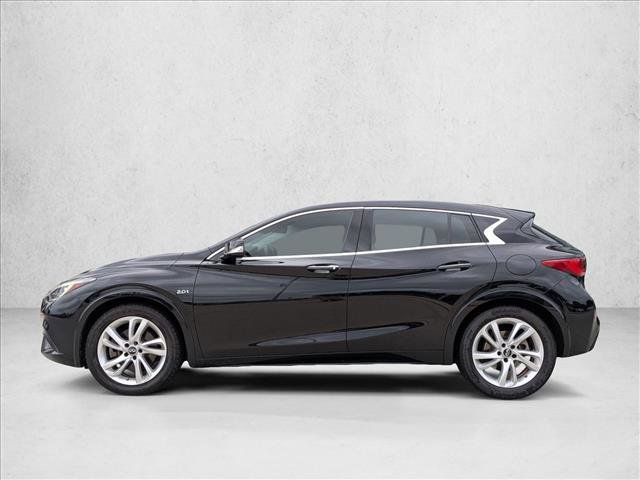 Used 2017 INFINITI QX30 FWD image 6