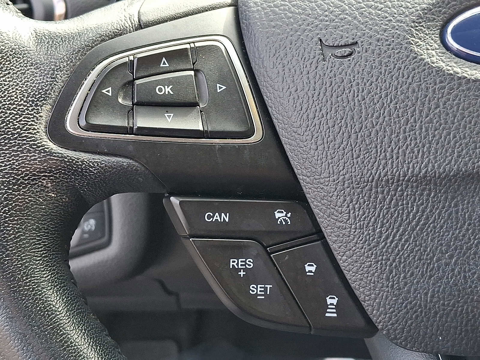 Used 2017 Ford Escape Titanium image 21