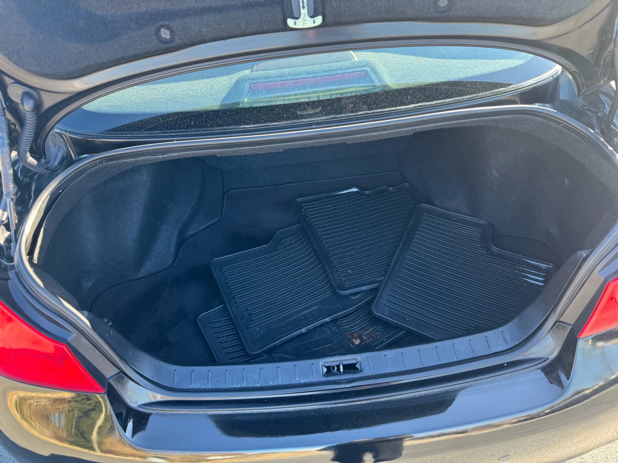 Used 2011 INFINITI G37 x Sedan w/ Premium Pkg image 27