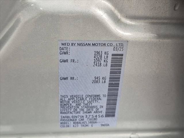 Used 2025 Nissan Altima 2.5 SV FWD image 14