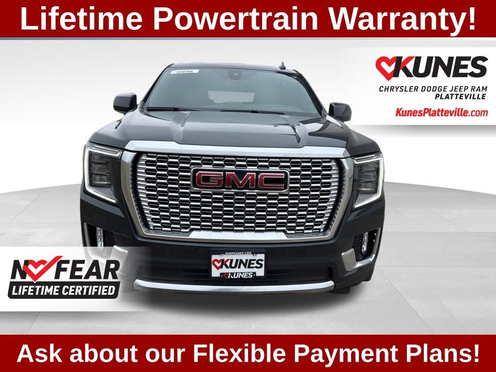 Used 2021 GMC Yukon Denali w/ Denali Premium Package AWD/4WD image 4