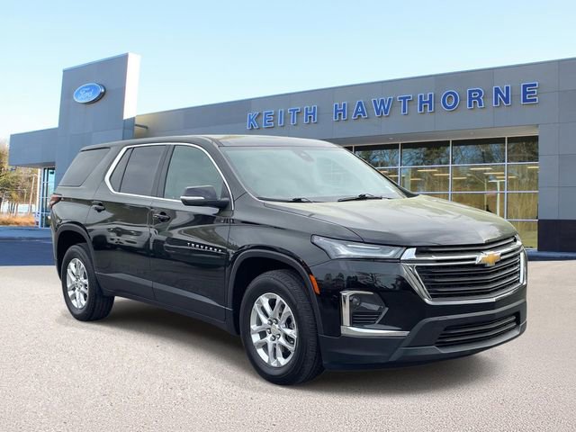 Used 2023 Chevrolet Traverse LS w/ Safety Package image 1