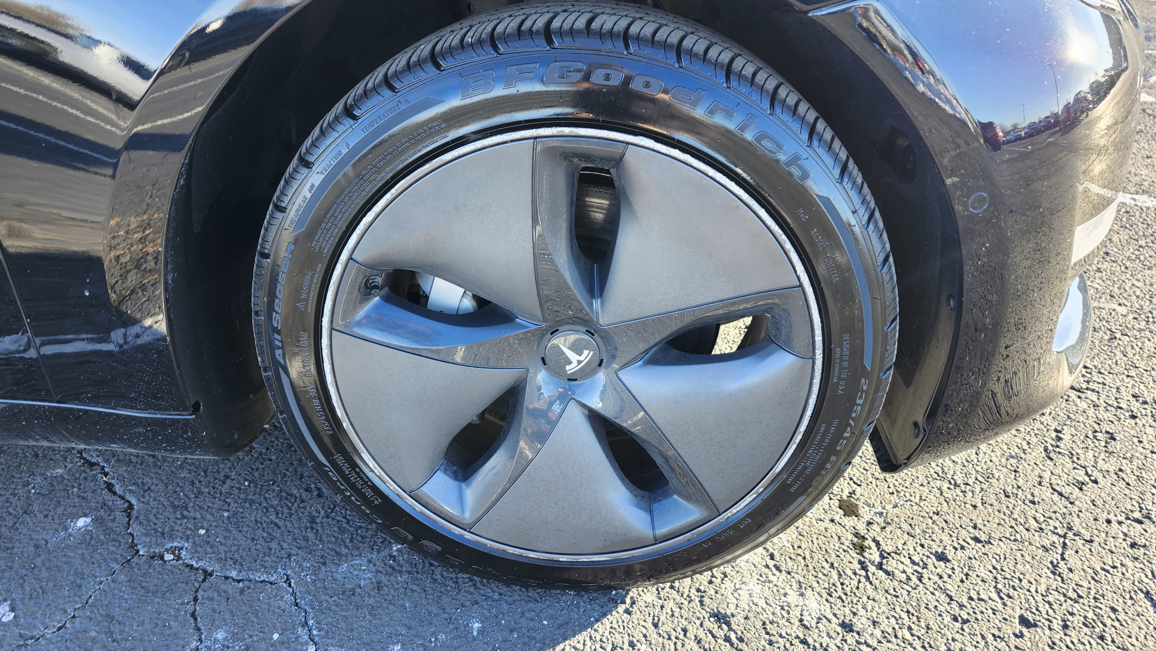 Used 2019 Tesla Model 3 Standard Range image 10