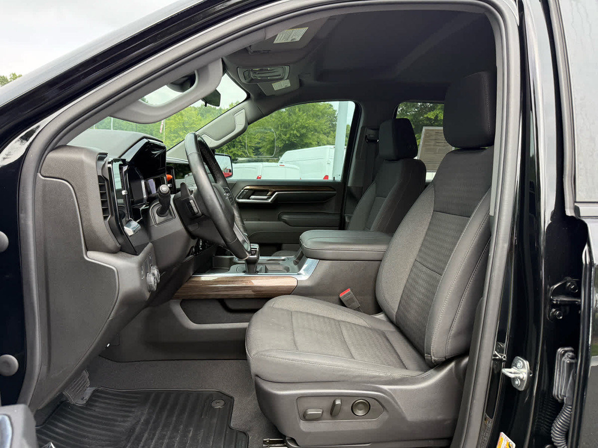 Used 2023 Chevrolet Silverado 1500 RST RWD image 11