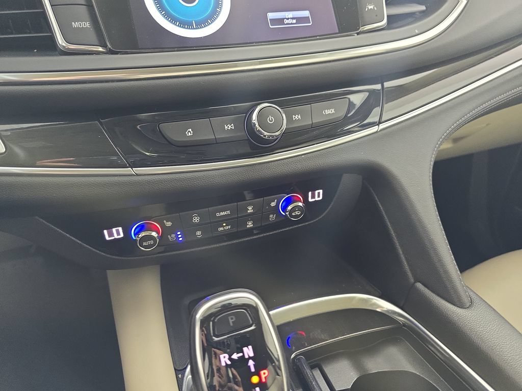 Used 2019 Buick Enclave Premium w/ Experience Buick Package AWD/4WD image 27