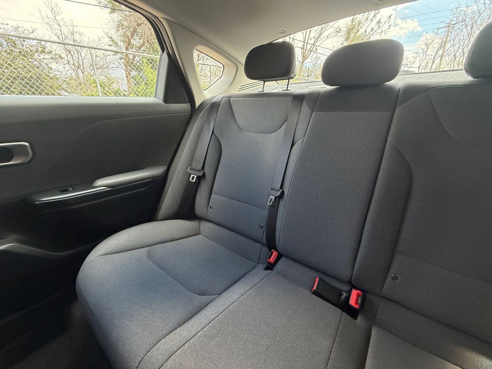 Used 2025 Kia K4 FWD image 37