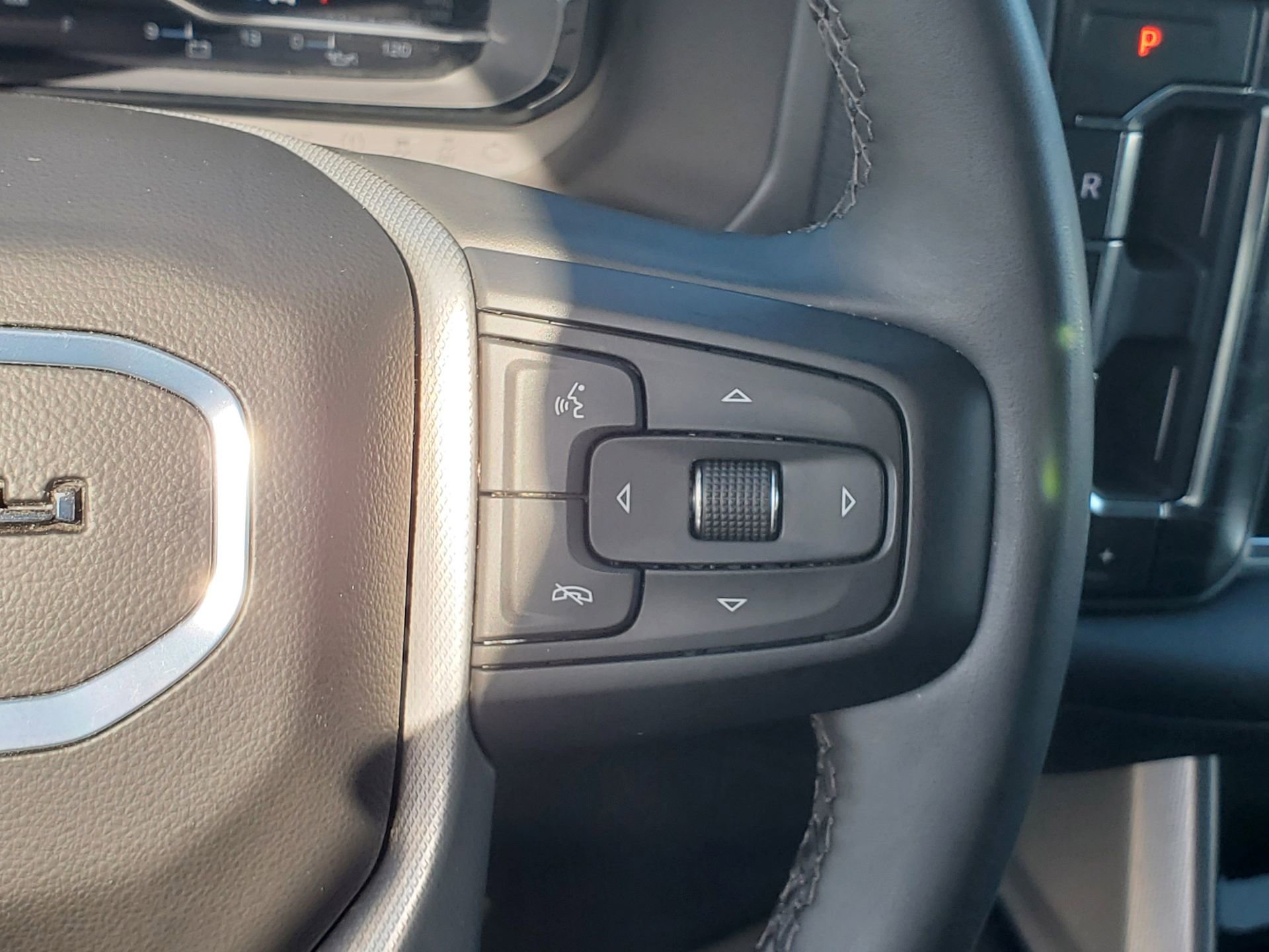 Used 2024 GMC Yukon Denali image 25