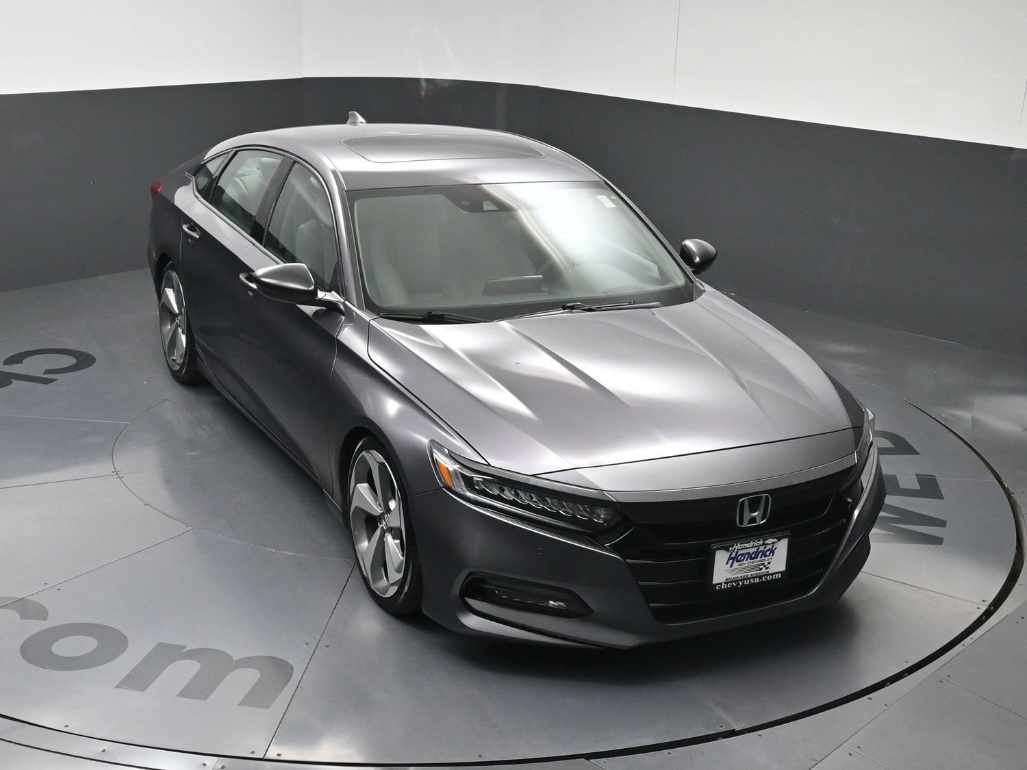 Used 2018 Honda Accord Touring image 29