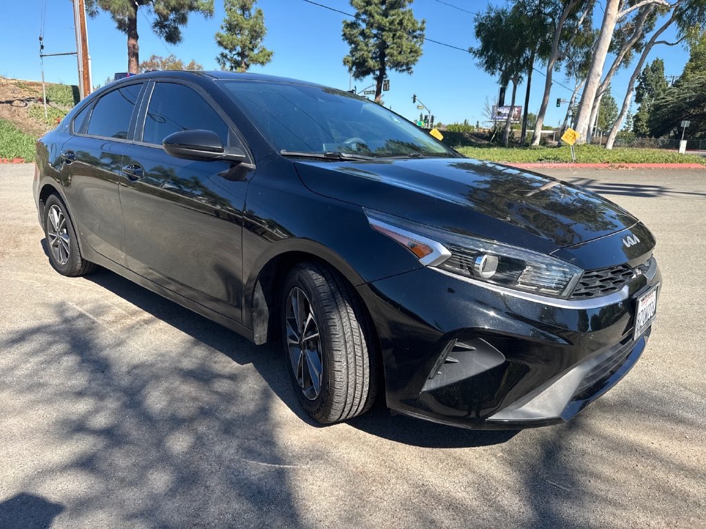 Certified 2022 Kia Forte LXS FWD image 7