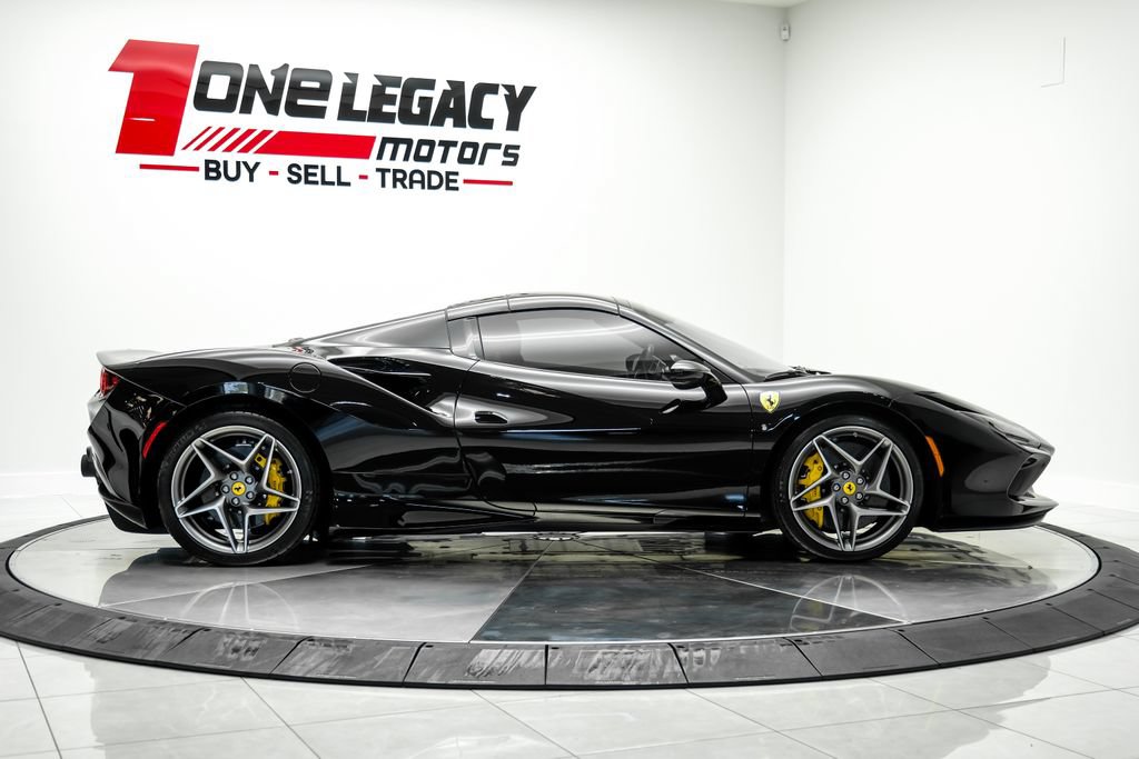 Used 2023 Ferrari F8 Tributo RWD image 9
