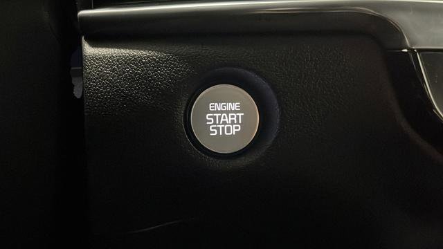 Used 2025 Kia Sorento SX AWD/4WD image 37