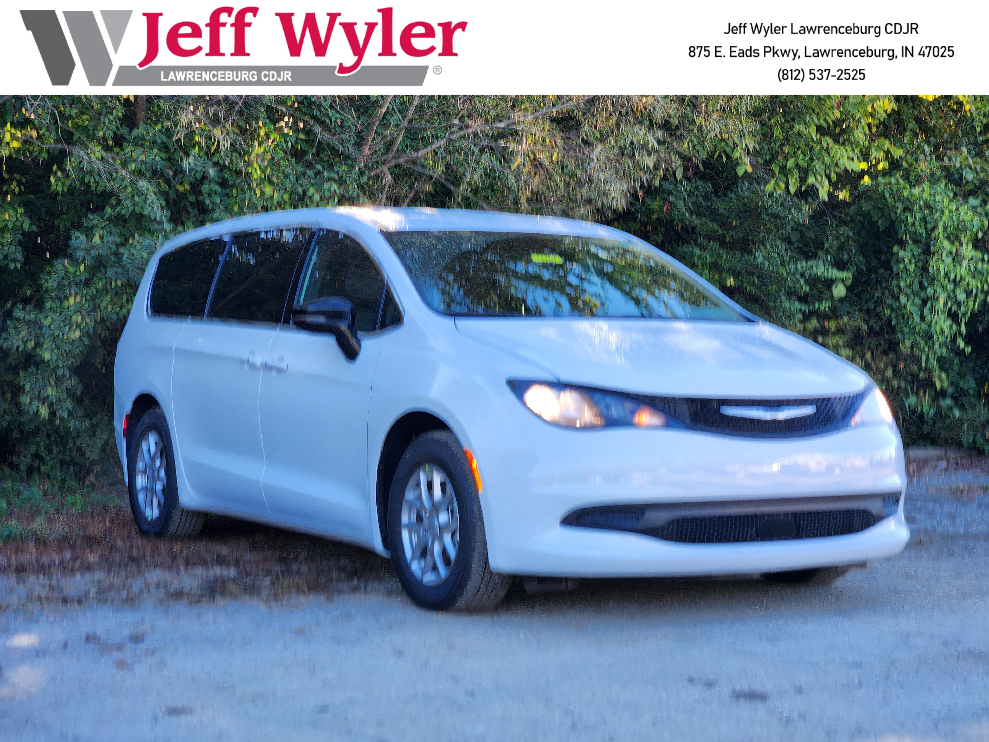 New 2026 Chrysler Voyager LX