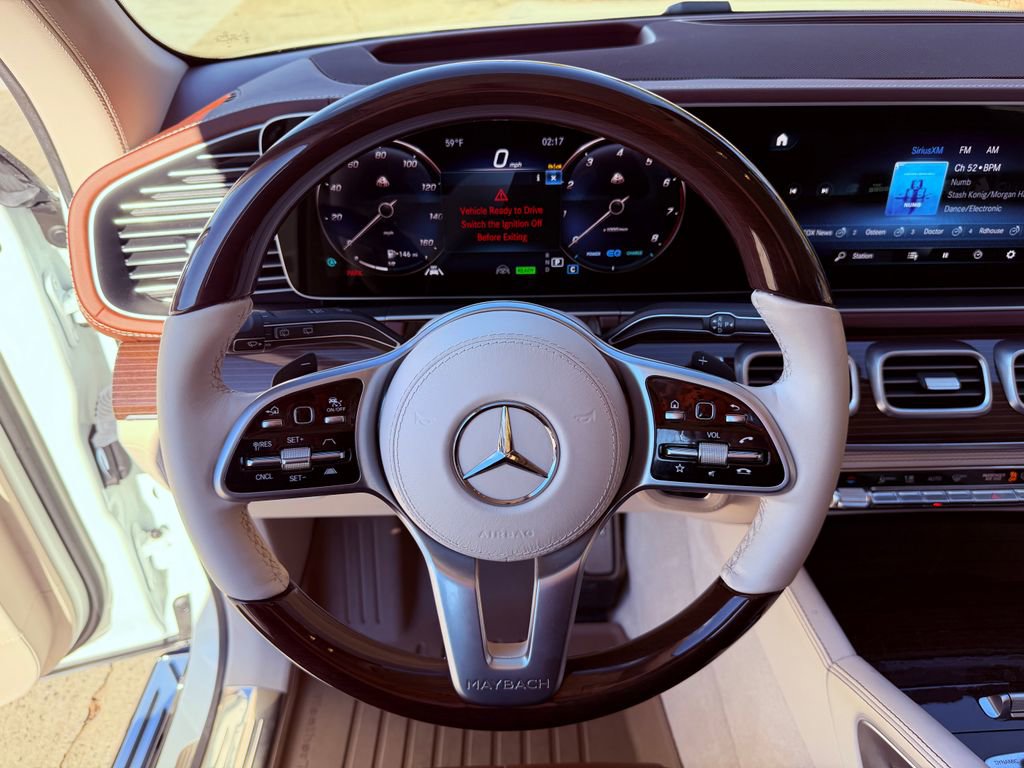 Used 2023 Mercedes-Benz Maybach GLS 600 4MATIC image 17