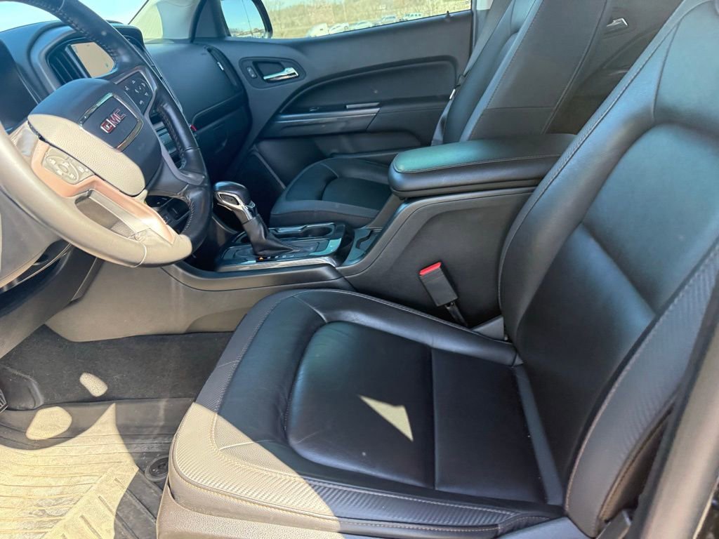 Used 2022 GMC Canyon AT4 image 12