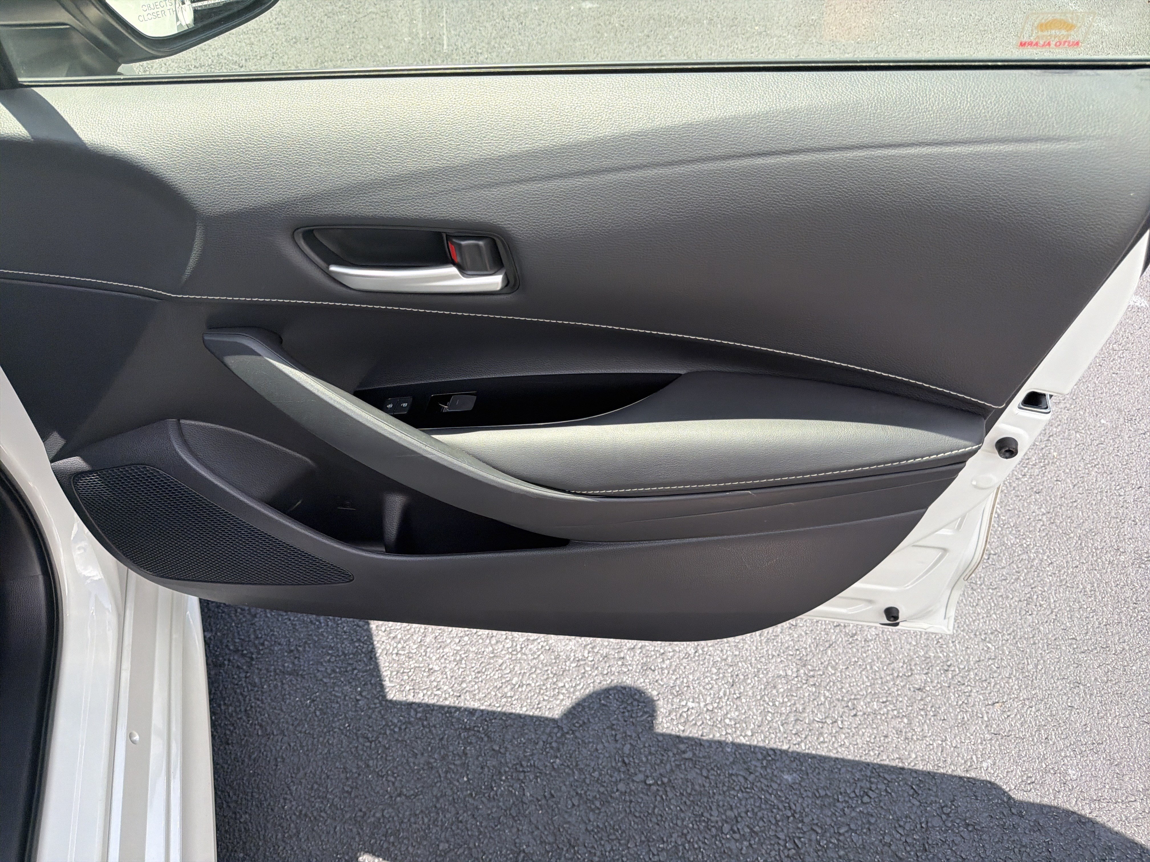 Used 2020 Toyota Corolla SE FWD image 14