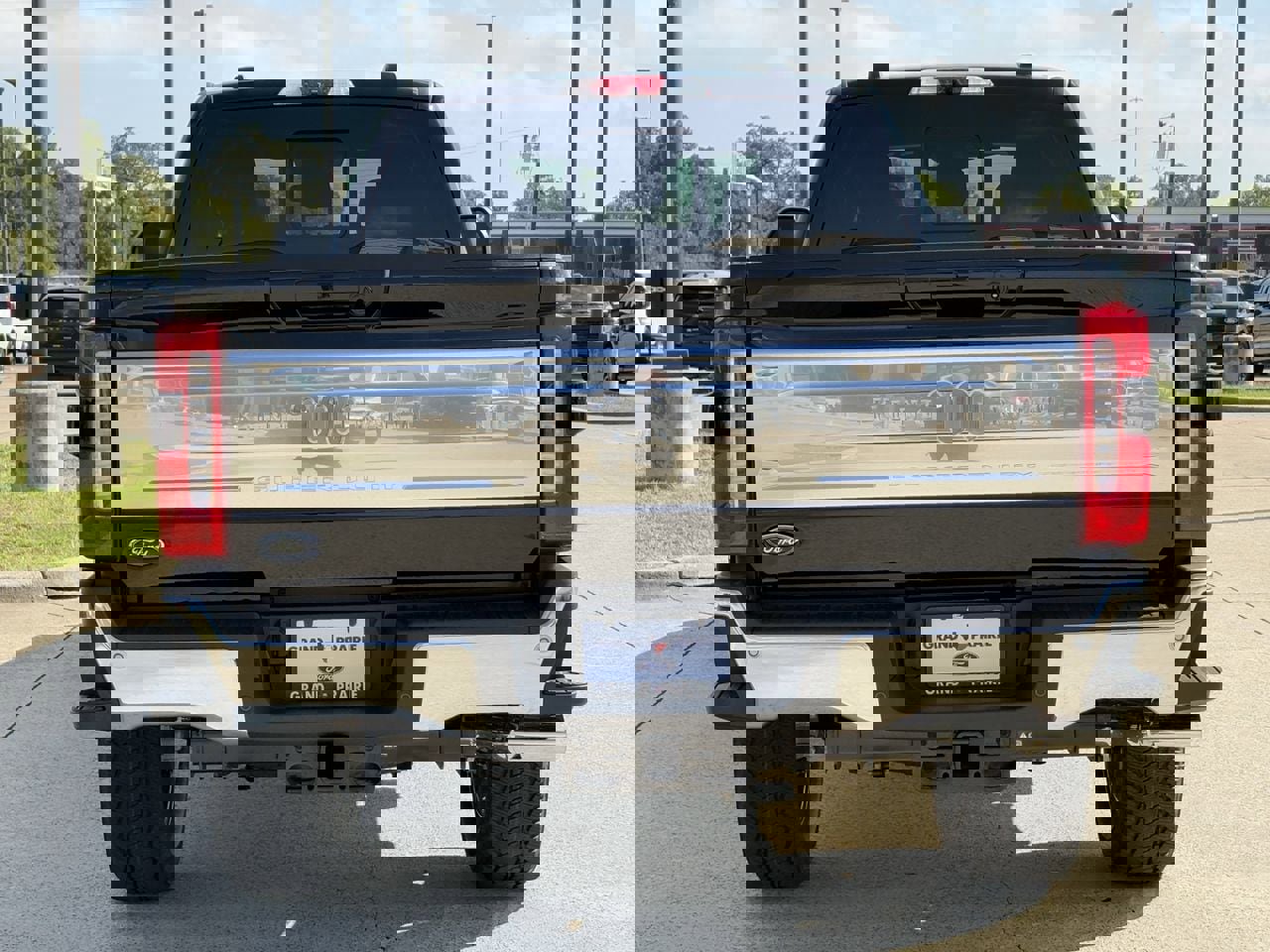 New 2026 Ford F350 King Ranch w/ Chrome Package image 45