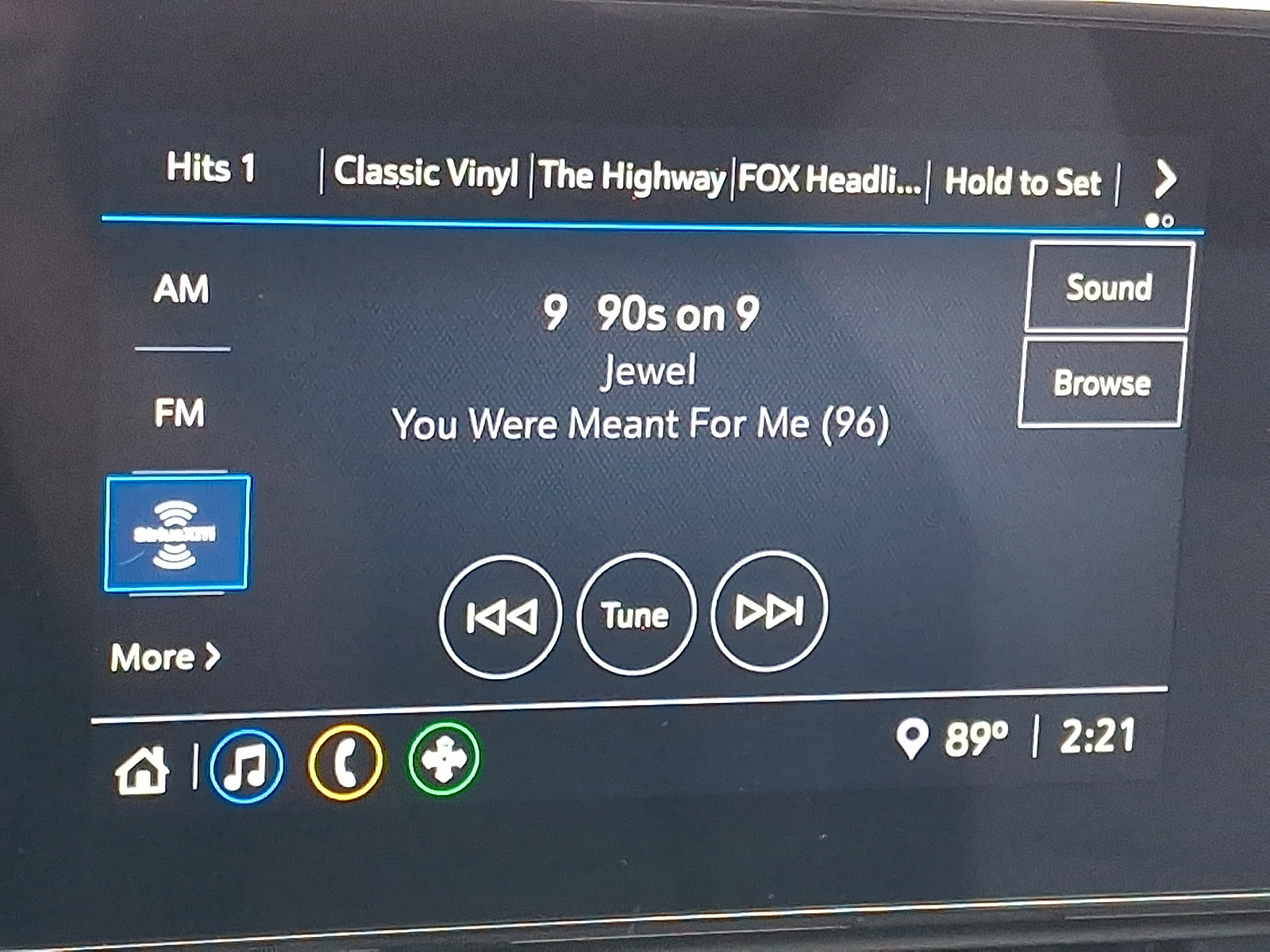 Used 2025 Chevrolet Trax LS image 18