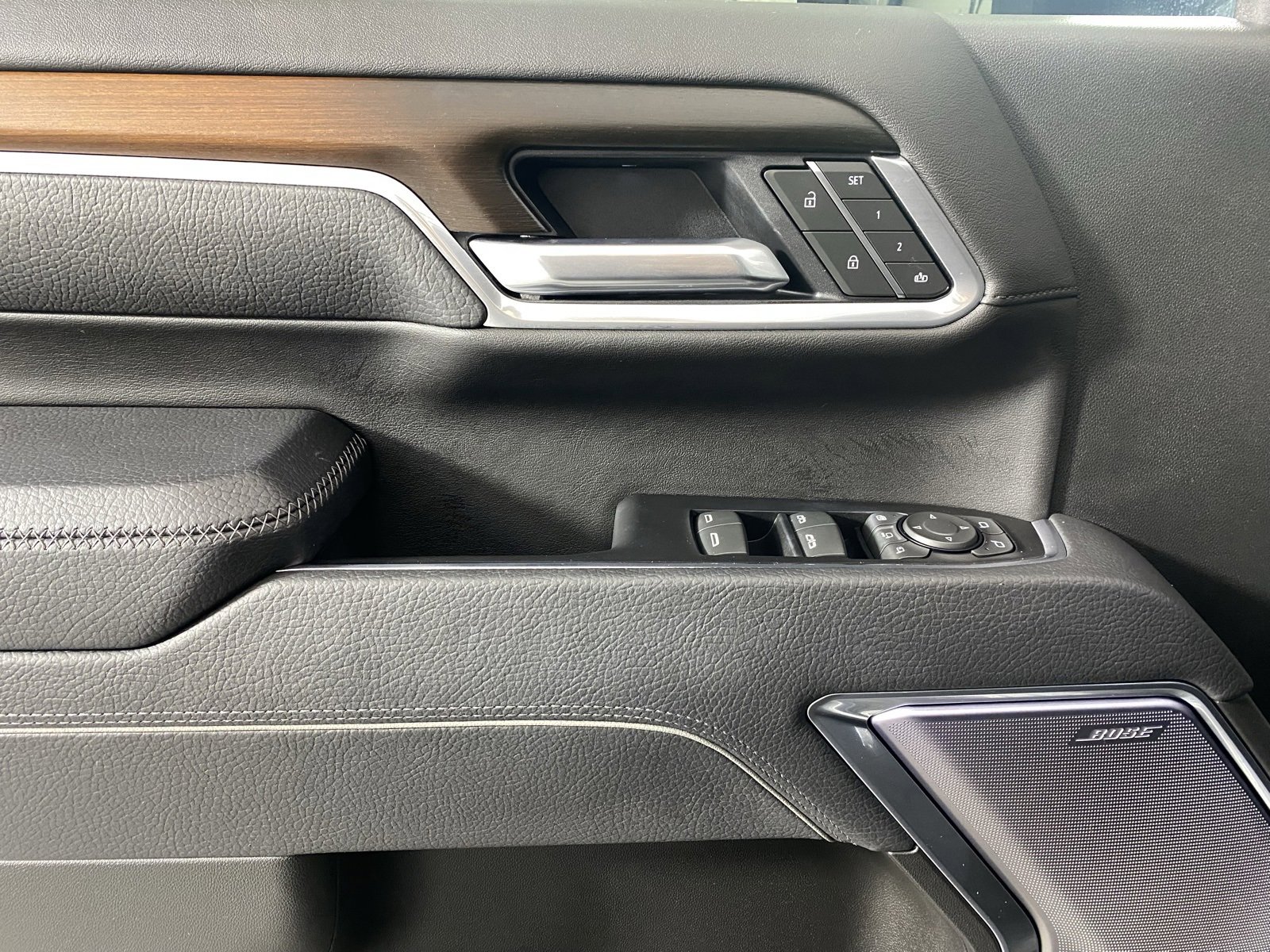 Used 2025 GMC Sierra 3500 Denali w/ Denali Reserve Package image 27