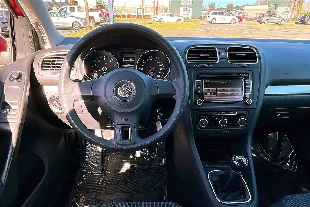 Used 2012 Volkswagen Golf 2-Door image 7