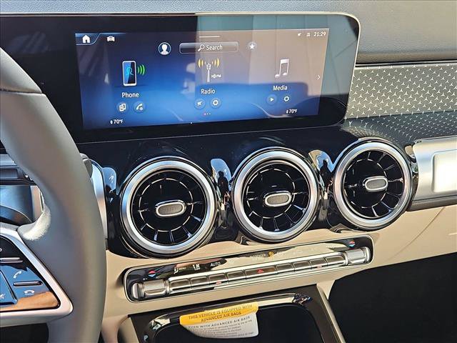 New 2026 Mercedes-Benz GLB 250 image 12