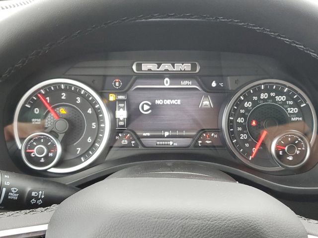 New 2026 RAM 1500 4x4 Crew Cab image 8