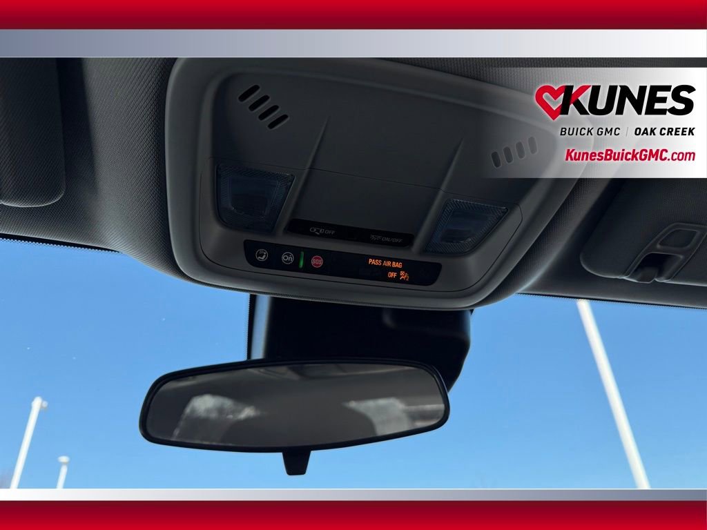 Used 2025 Chevrolet Malibu LT image 23