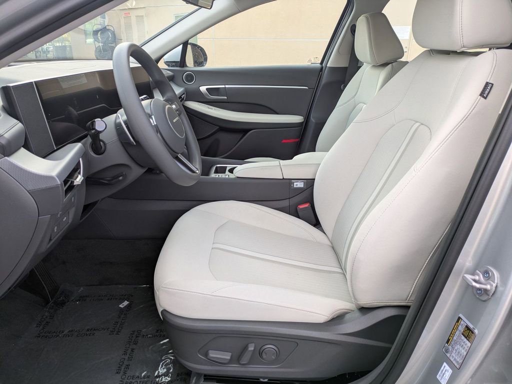New 2025 Hyundai Sonata SEL image 17