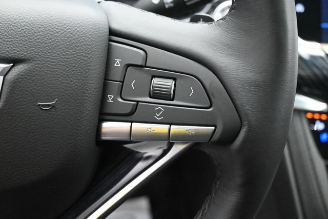 Used 2025 Cadillac XT6 Premium Luxury w/ Technology Package AWD/4WD image 14