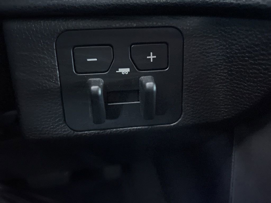 Used 2025 Toyota Tundra SR5 image 39