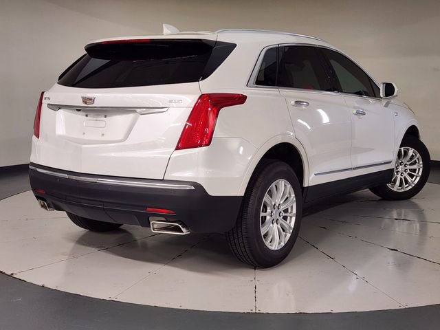 Used 2019 Cadillac XT5 FWD image 2