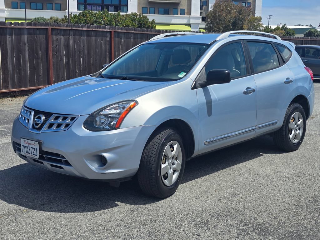 Used 2014 Nissan Rogue S w/ Convenience Package FWD image 2