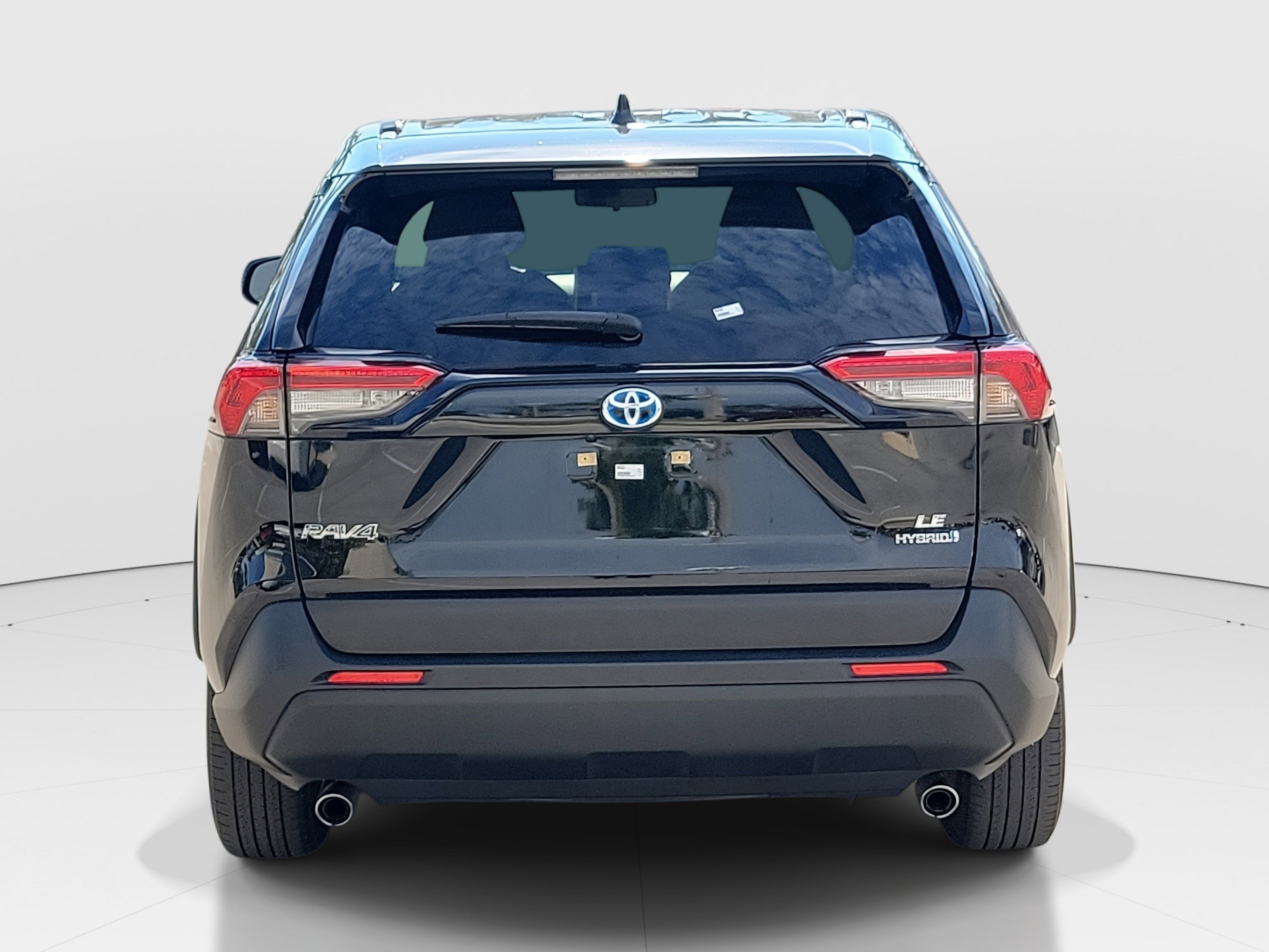 Used 2023 Toyota RAV4 LE image 4