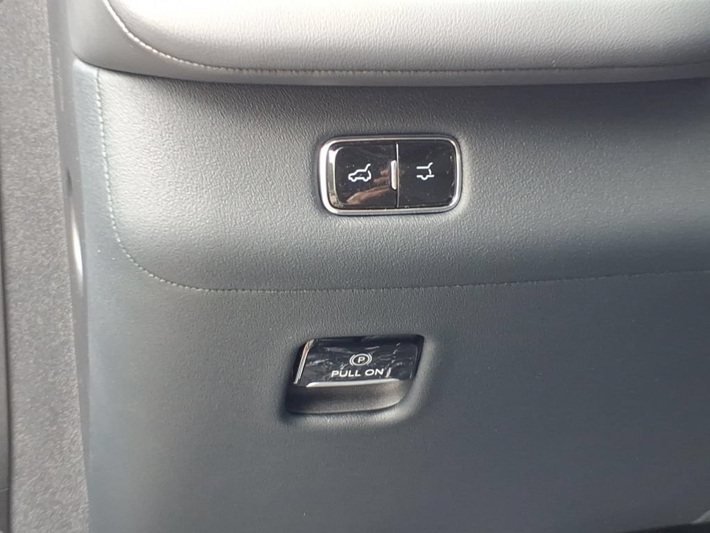 New 2027 Lincoln Navigator L Premier AWD/4WD image 19