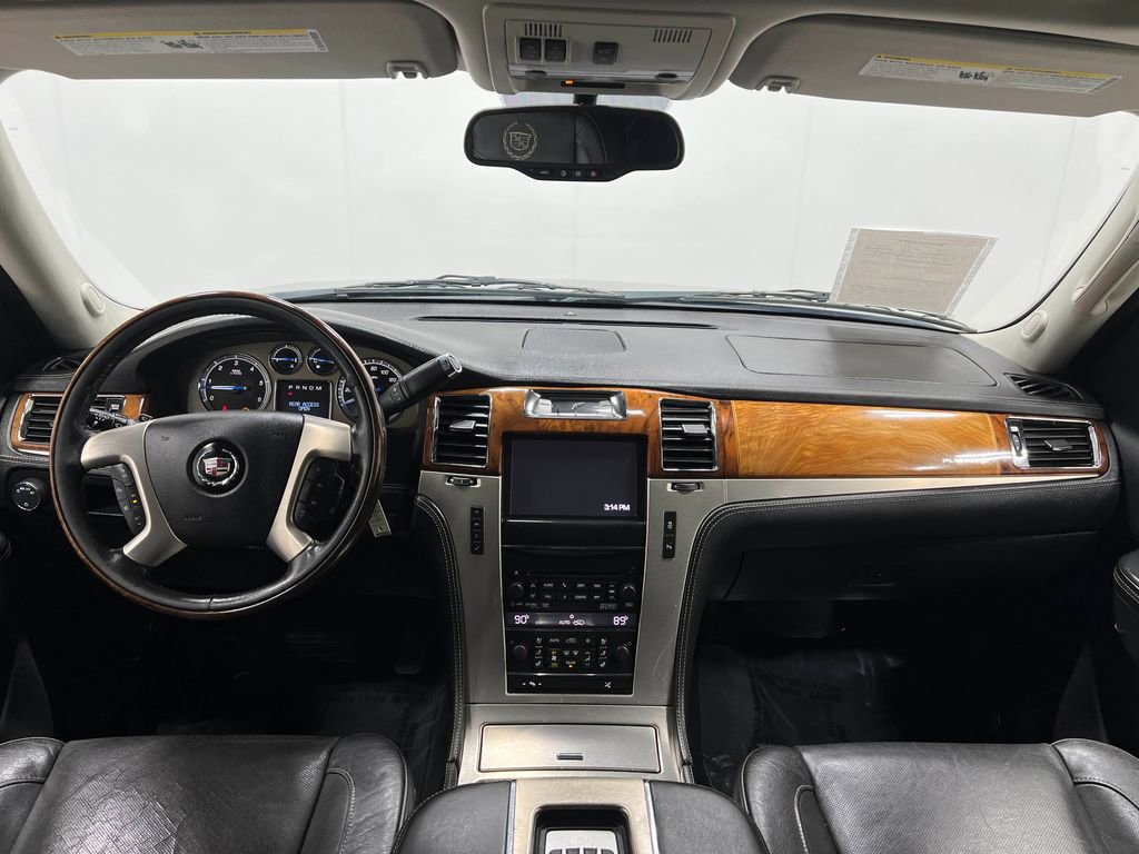 Used 2013 Cadillac Escalade ESV Platinum image 18
