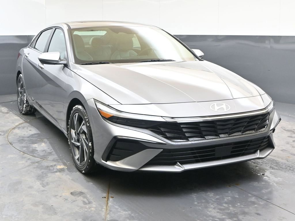 New 2026 Hyundai Elantra Limited image 8