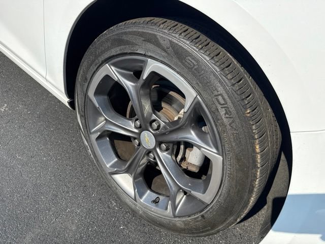 Used 2021 Chevrolet Malibu LT FWD image 9