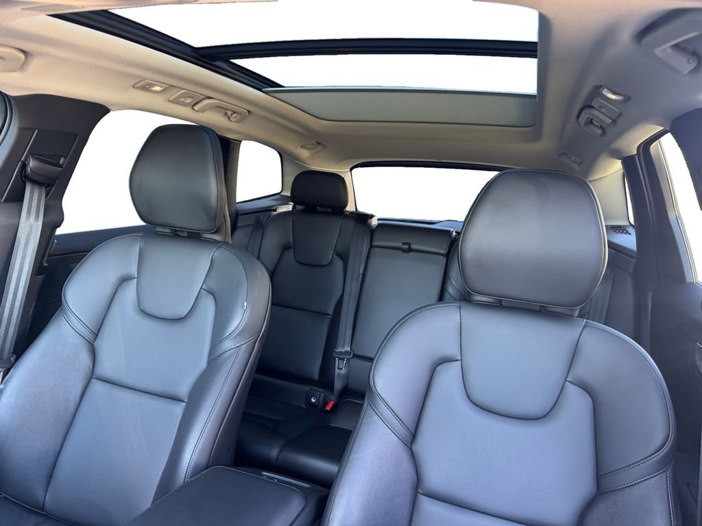 Certified 2024 Volvo XC60 B5 Core w/ Protection Package Premier AWD/4WD image 21