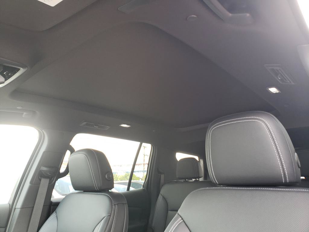 Used 2026 Chevrolet Traverse LT w/ Sun and Wheel Package FWD image 27