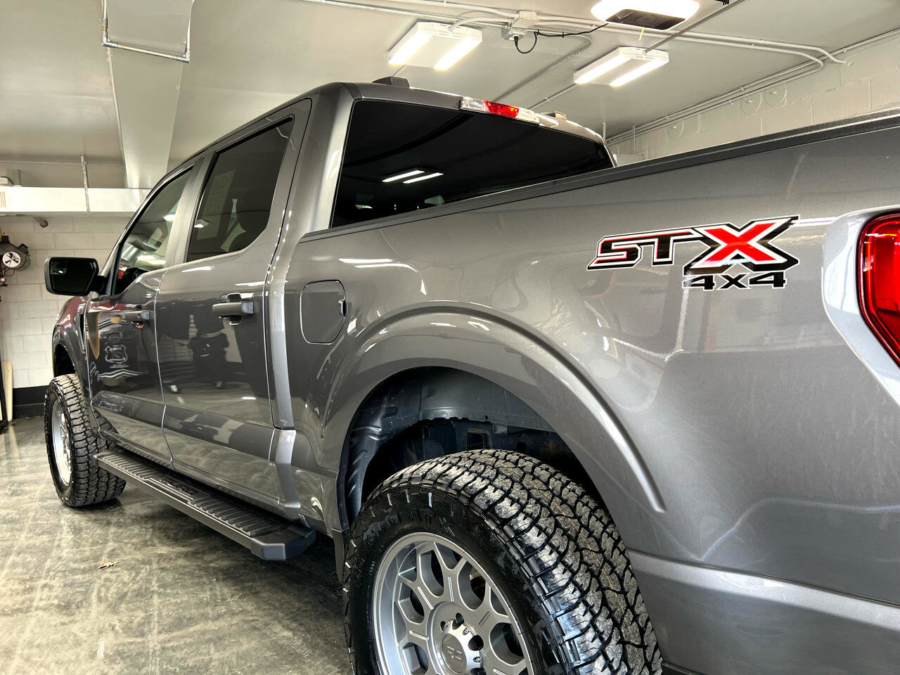 Used 2021 Ford F150 XL w/ STX Appearance Package image 10