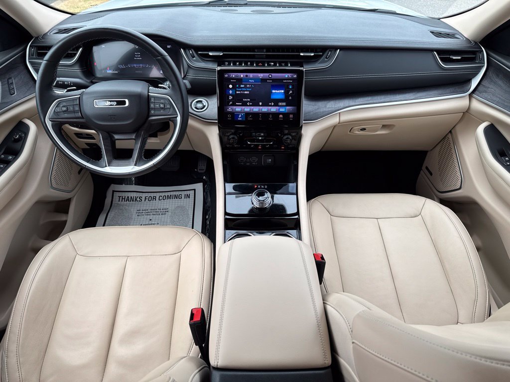 Used 2022 Jeep Grand Cherokee L Limited RWD image 31