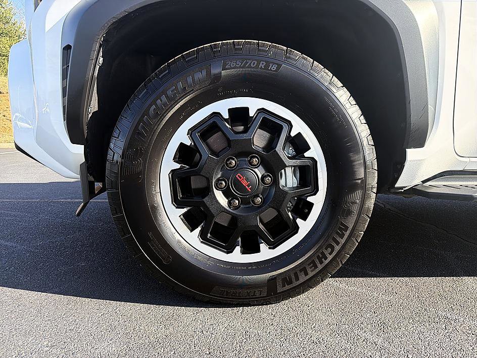 Used 2025 Toyota 4Runner TRD Off-Road Premium image 8