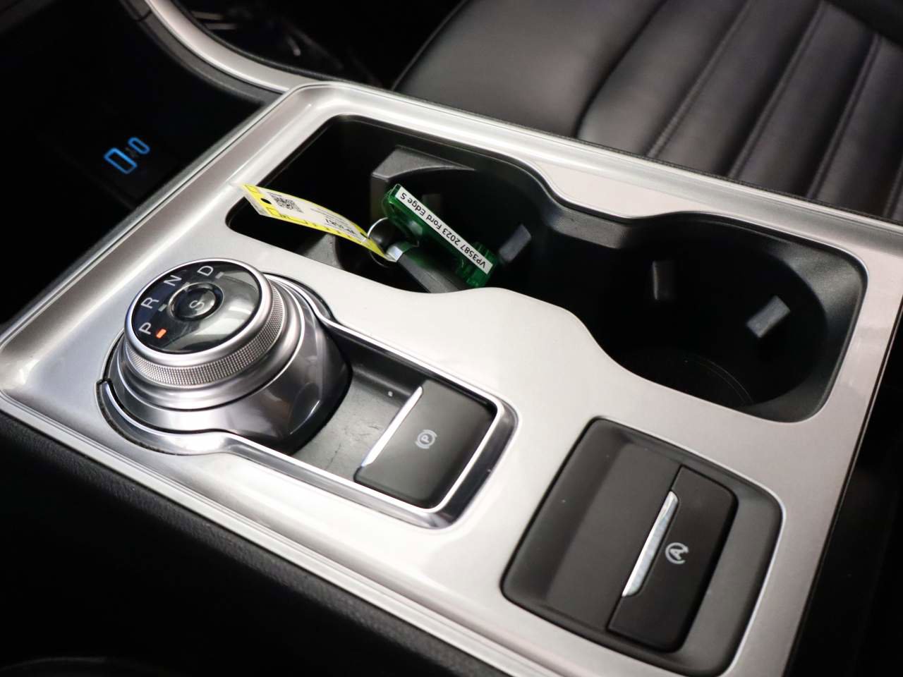 Used 2023 Ford Edge SEL image 9