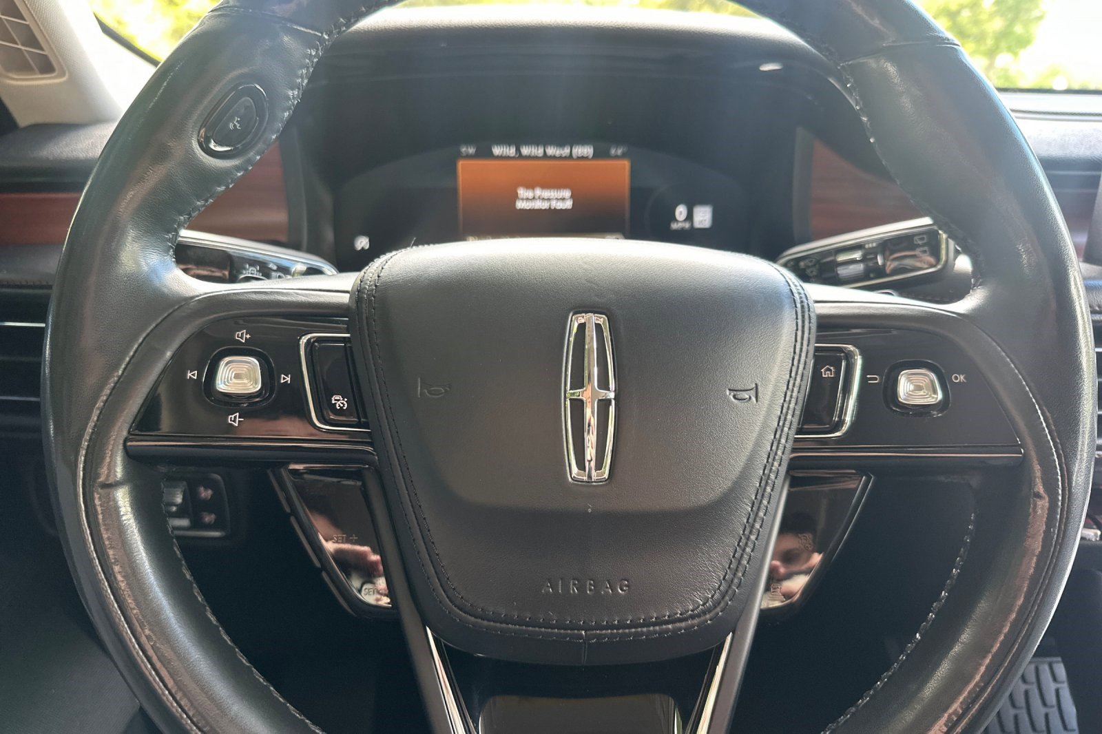 Used 2021 Lincoln Aviator Reserve w/ Equipment Group 201A RWD image 29