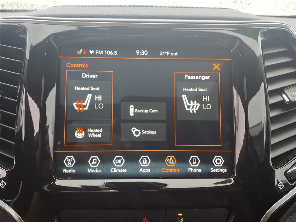 Used 2022 Jeep Cherokee Limited w/ Mopar Interior Package AWD/4WD image 15