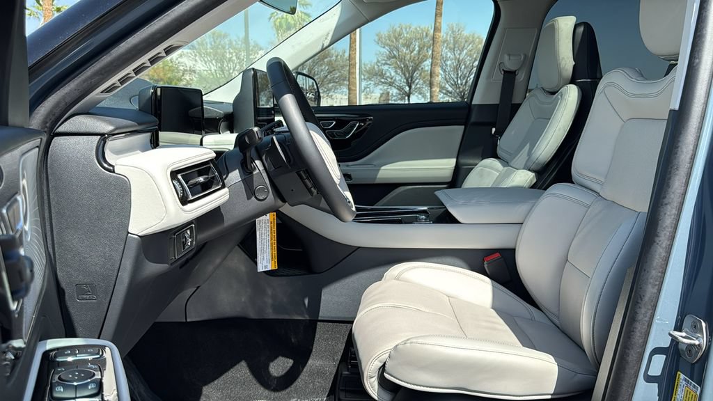 New 2026 Lincoln Aviator Reserve AWD/4WD image 21