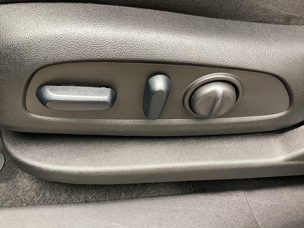Used 2024 Chevrolet Equinox LT image 20